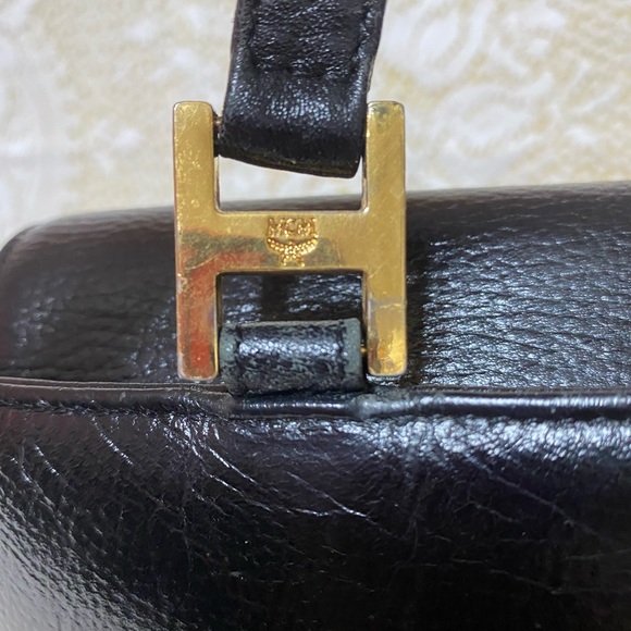 AUTHENTIC MCM MINI LEATHER HANDBAG - Picture 8 of 16